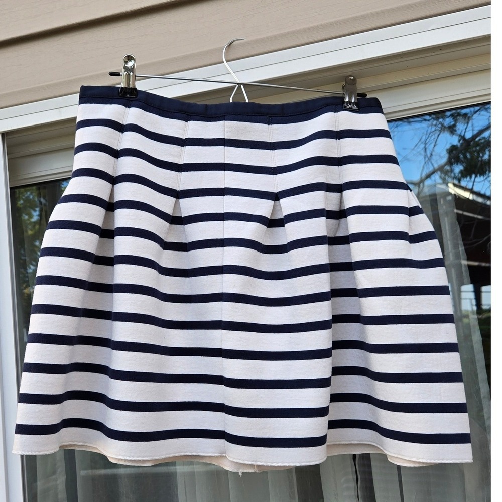 Gap Designed & Crafted Navy Cream Striped Pleated Mini Skirt XL